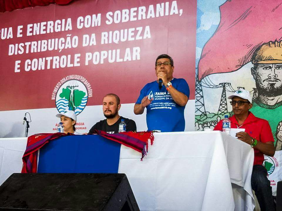 Edson Aparecido fala sobre os objetivos do Fama. À esquerda, Daniel Gaio. Foto: Divulgação MAB