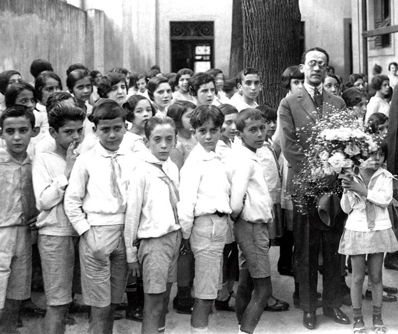 PDF) O professor na primeira república no Pará: notas sobre seu papel e função na relação família x escola