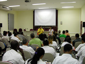 Alunos do curso noturno estiveram presentes na abertura do Cinemargem