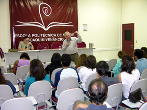 O sociólogo francês Claude Dubar, da Universidade de Versailles, apresenta o colóquio Formação, trabalho e identidades profissionais na EPSJV